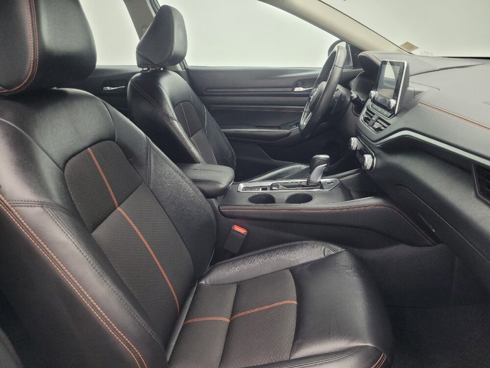 2020 Nissan Altima in Indianapolis, IN 46219 - 18081982 21