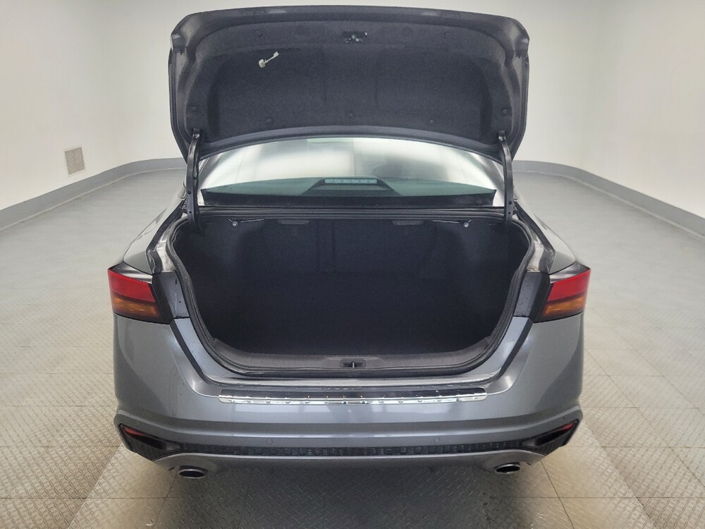 2020 Nissan Altima in Indianapolis, IN 46219 - 18081982 29