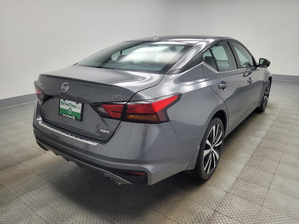 2020 Nissan Altima in Indianapolis, IN 46219 - 18081982 9