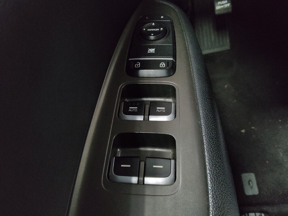 2019 Kia Optima in Marietta, GA 30062 - 18081984 27