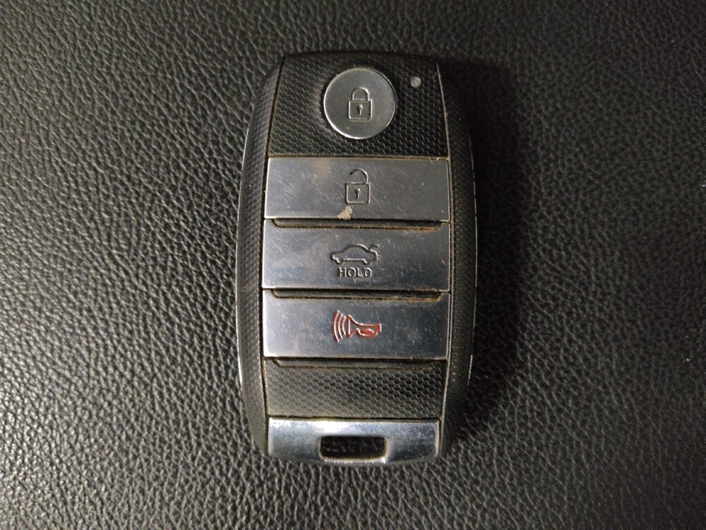 2019 Kia Optima in Marietta, GA 30062 - 18081984 32