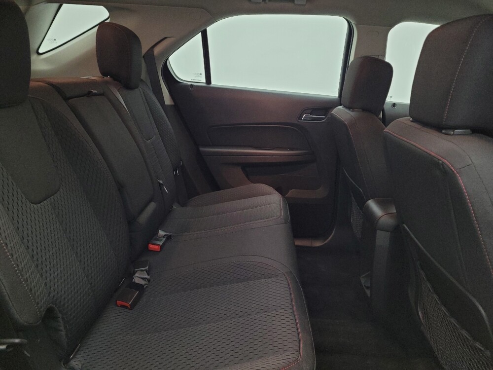 2015 Chevrolet Equinox in Toledo, OH 43617 - 18081998 19