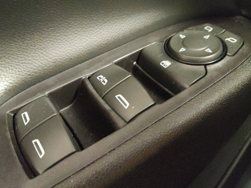 2018 Chevrolet Equinox in Live Oak, TX 78233 - 18082033 27