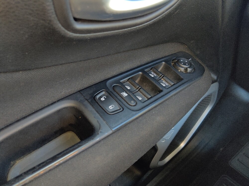 2019 Jeep Renegade in Jackson, MS 39211 - 18082038 27