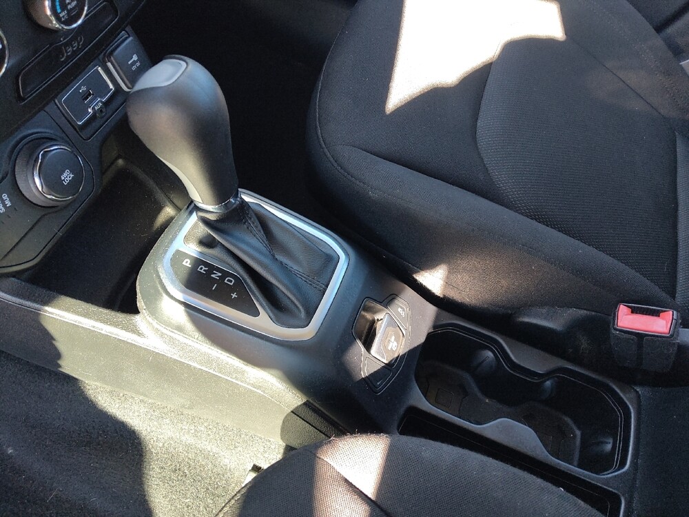 2019 Jeep Renegade in Jackson, MS 39211 - 18082038 26