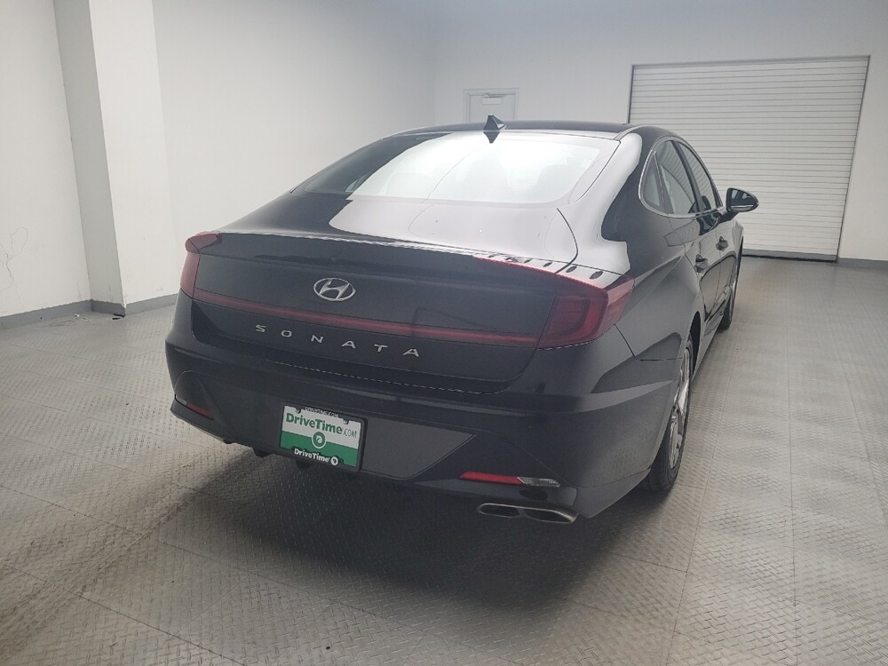 2021 Hyundai Sonata in Eastpointe, MI 48021 - 18082039 7