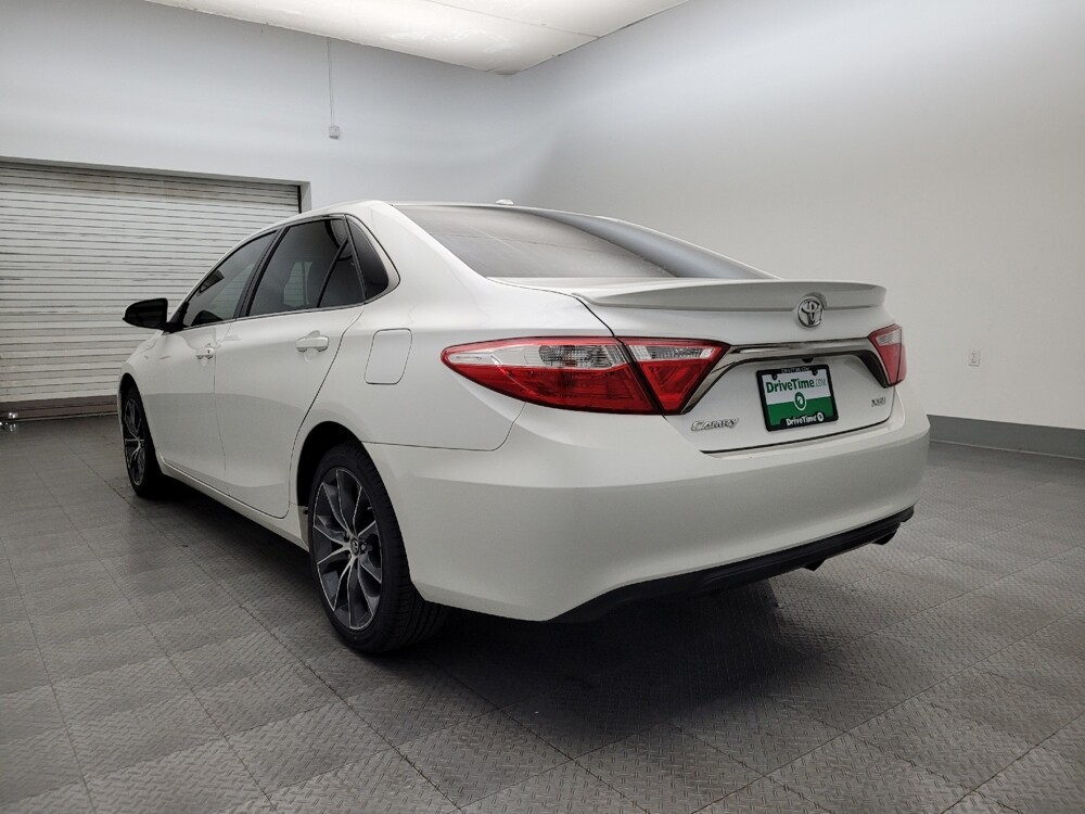 2016 Toyota Camry in Glendale, AZ 85301 - 18082070 5