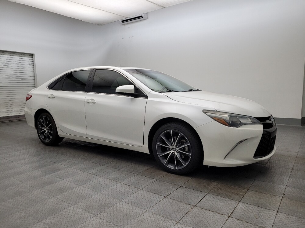 2016 Toyota Camry in Glendale, AZ 85301 - 18082070 11