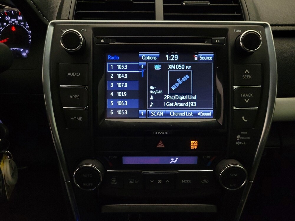 2016 Toyota Camry in Glendale, AZ 85301 - 18082070 25