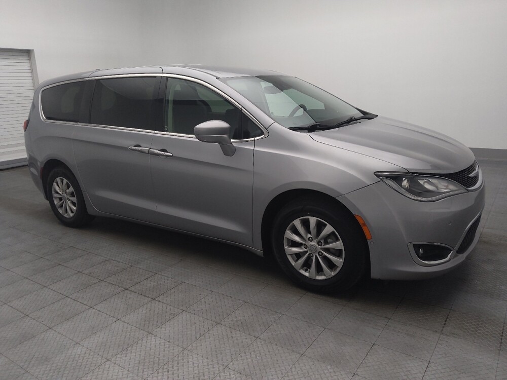 2019 Chrysler Pacifica in Kissimmee, FL 34744 - 18082071 11