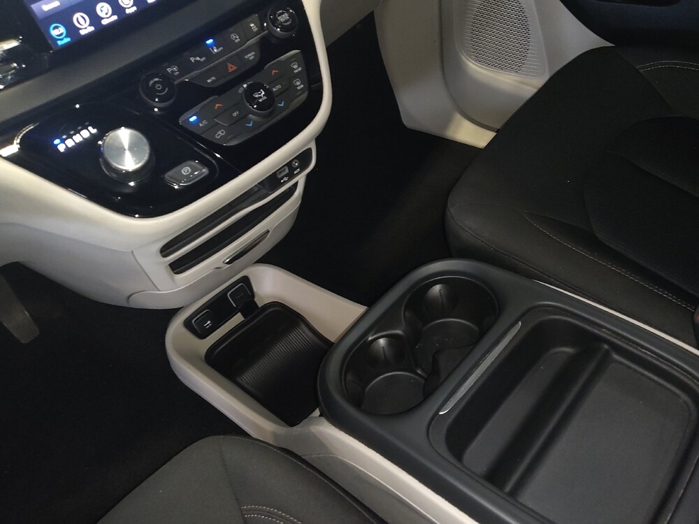 2019 Chrysler Pacifica in Kissimmee, FL 34744 - 18082071 26