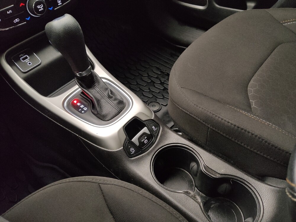 2021 Jeep Compass in Wichita, KS 67207 - 18082074 26