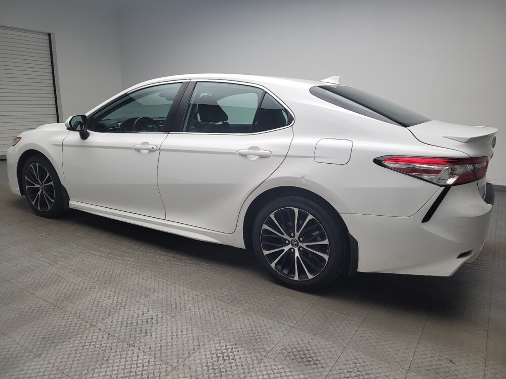 2020 Toyota Camry in Indianapolis, IN 46222 - 18082076 3