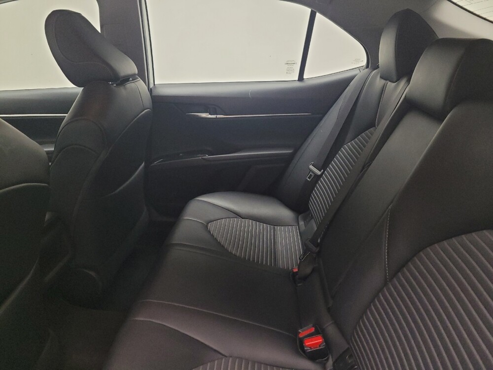 2020 Toyota Camry in Indianapolis, IN 46222 - 18082076 18