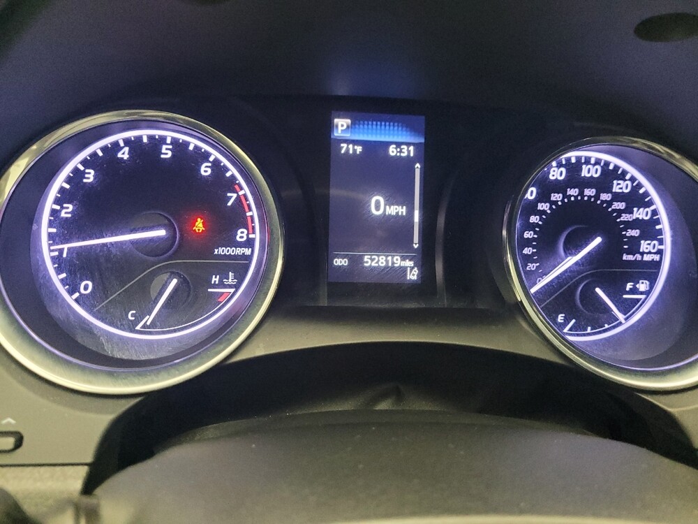 2020 Toyota Camry in Indianapolis, IN 46222 - 18082076 23