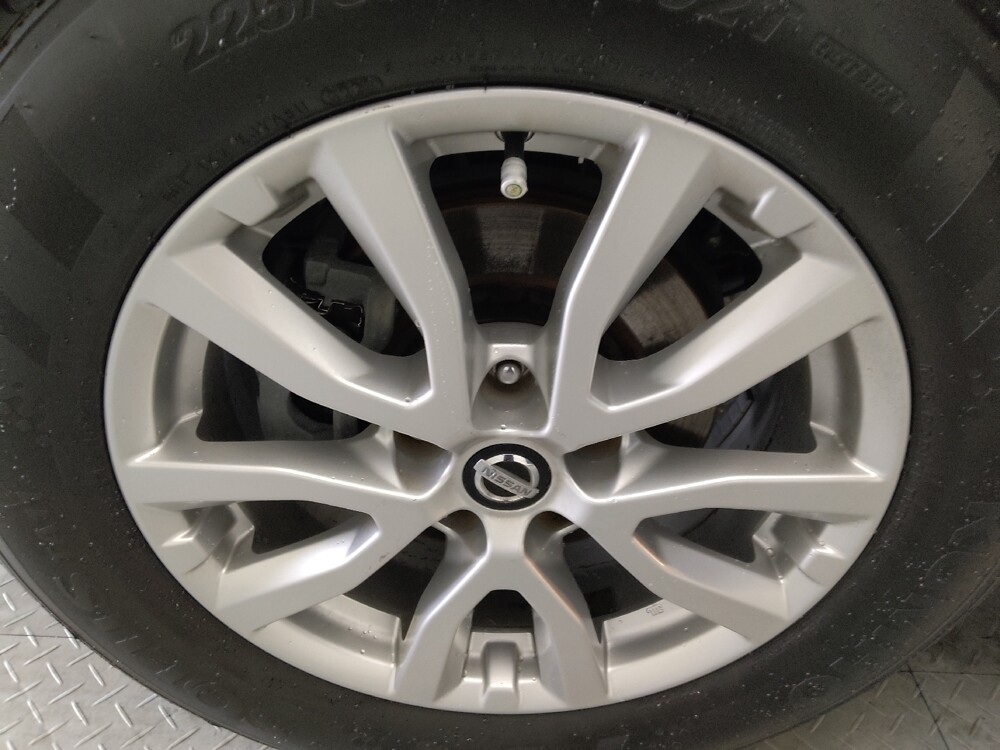 2017 Nissan Rogue in Macon, GA 31210 - 18082084 31