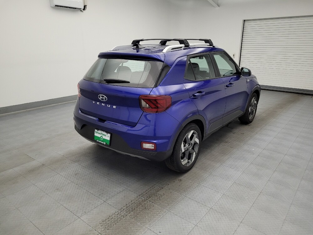 2022 Hyundai Venue in Toledo, OH 43617 - 18082096 9