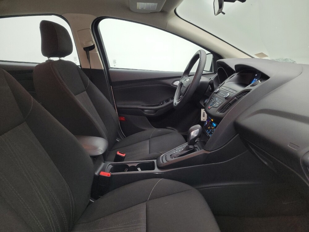 2018 Ford Focus in Lexington, KY 40509 - 18082100 21