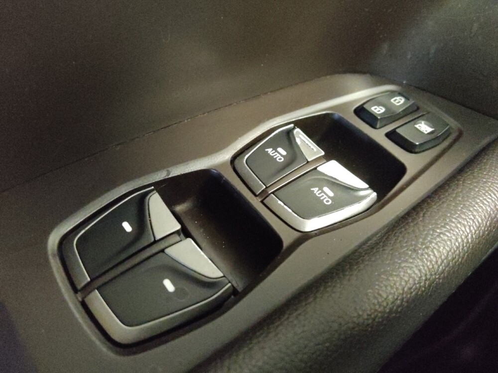 2017 Hyundai Santa Fe in Glendale, AZ 85301 - 18082108 27