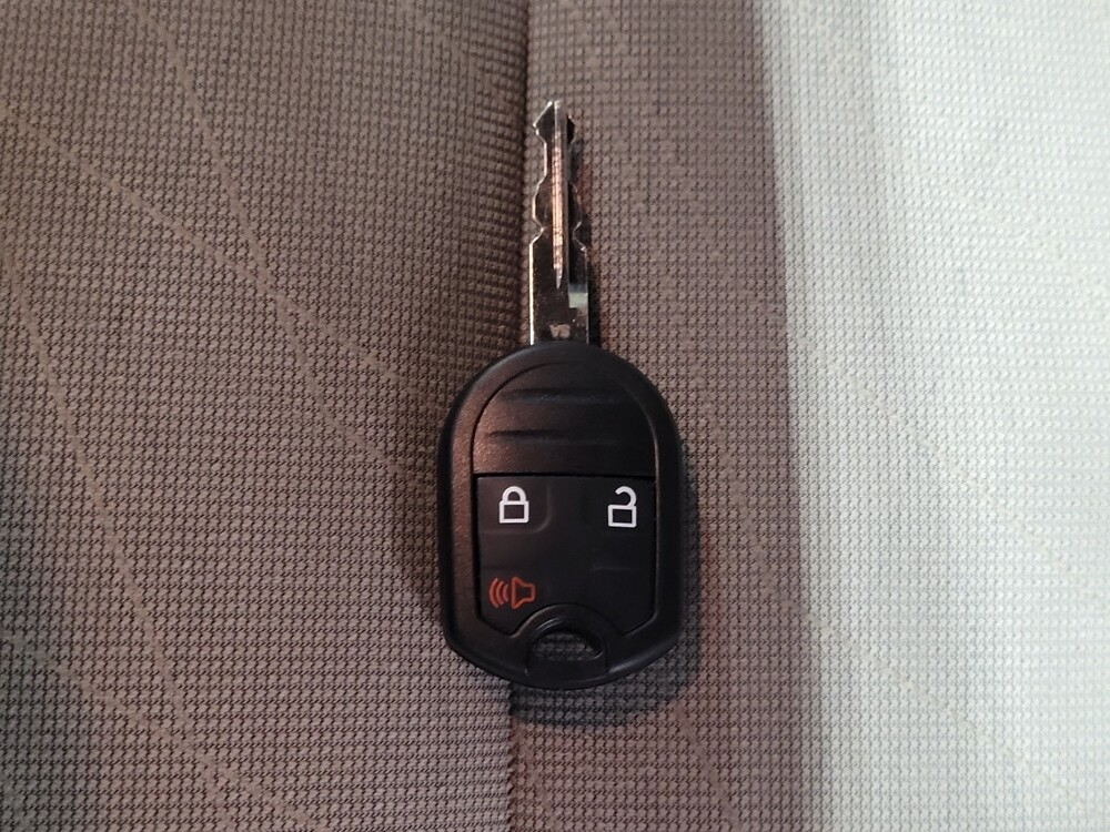 2015 Ford Explorer in Orlando, FL 32808 - 18082109 32