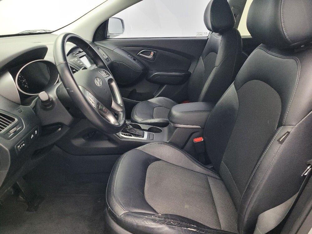 2015 Hyundai Tucson in Hialeah, FL 33014 - 18082116 17