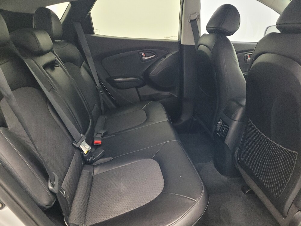 2015 Hyundai Tucson in Hialeah, FL 33014 - 18082116 19