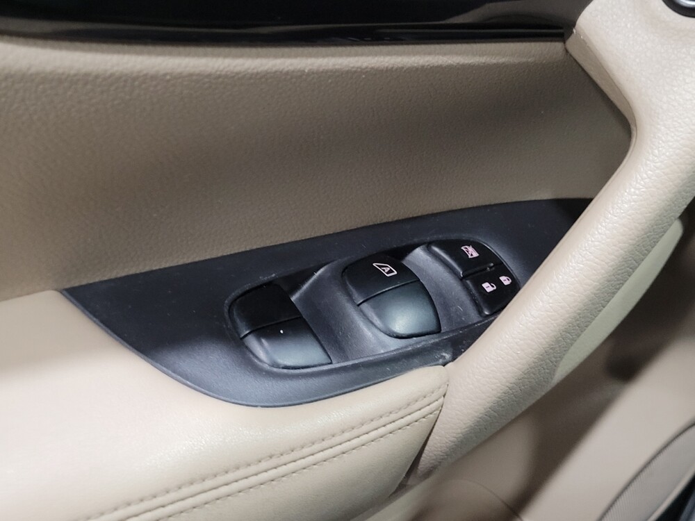 2017 Nissan Rogue in Williamstown, NJ 8094 - 18082132 27