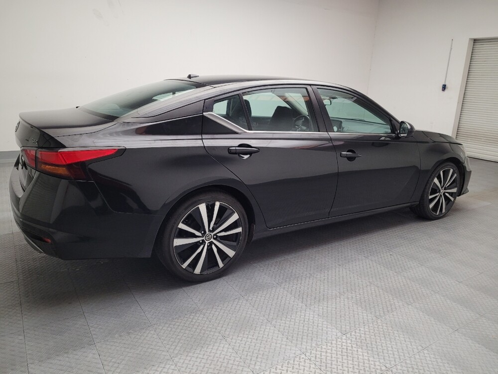 2021 Nissan Altima in Torrance, CA 90504 - 18082142 10