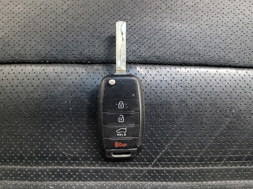 2016 Kia Sorento in Reno, NV 89502 - 18082151 32