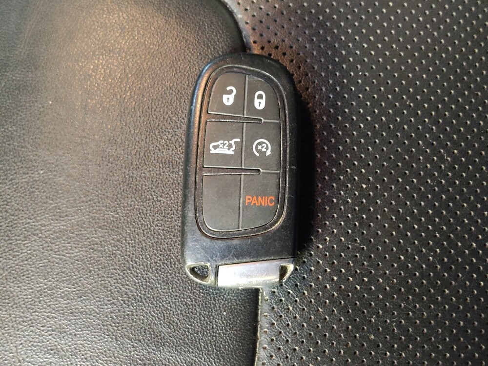 2019 Jeep Cherokee in Greensboro, NC 27407 - 18082155 32