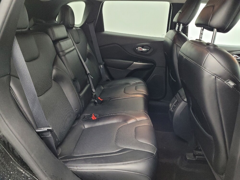 2019 Jeep Cherokee in Greensboro, NC 27407 - 18082155 19