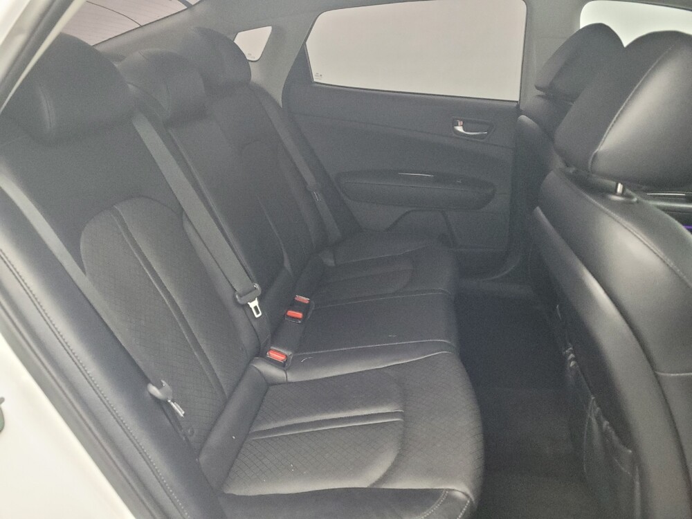 2019 Kia Optima in Greenville, NC 27834 - 18082156 19