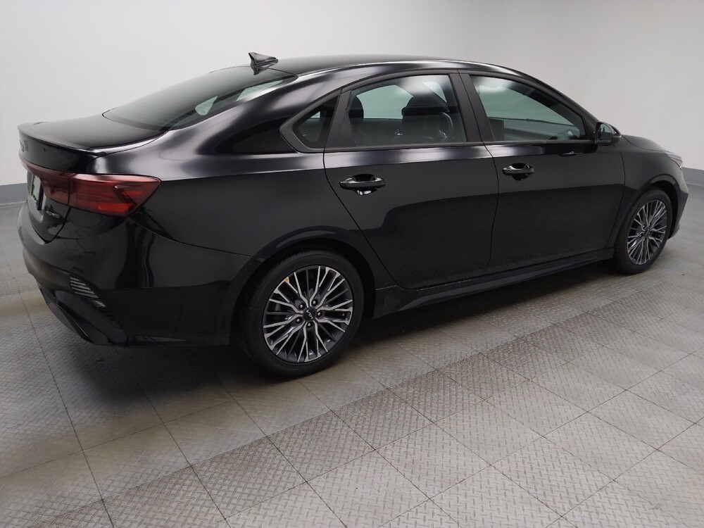 2022 Kia Forte in Indianapolis, IN 46222 - 18082174 10