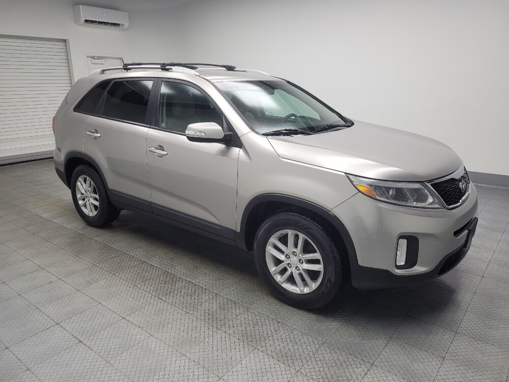 2015 Kia Sorento in Indianapolis, IN 46222 - 18082178 11