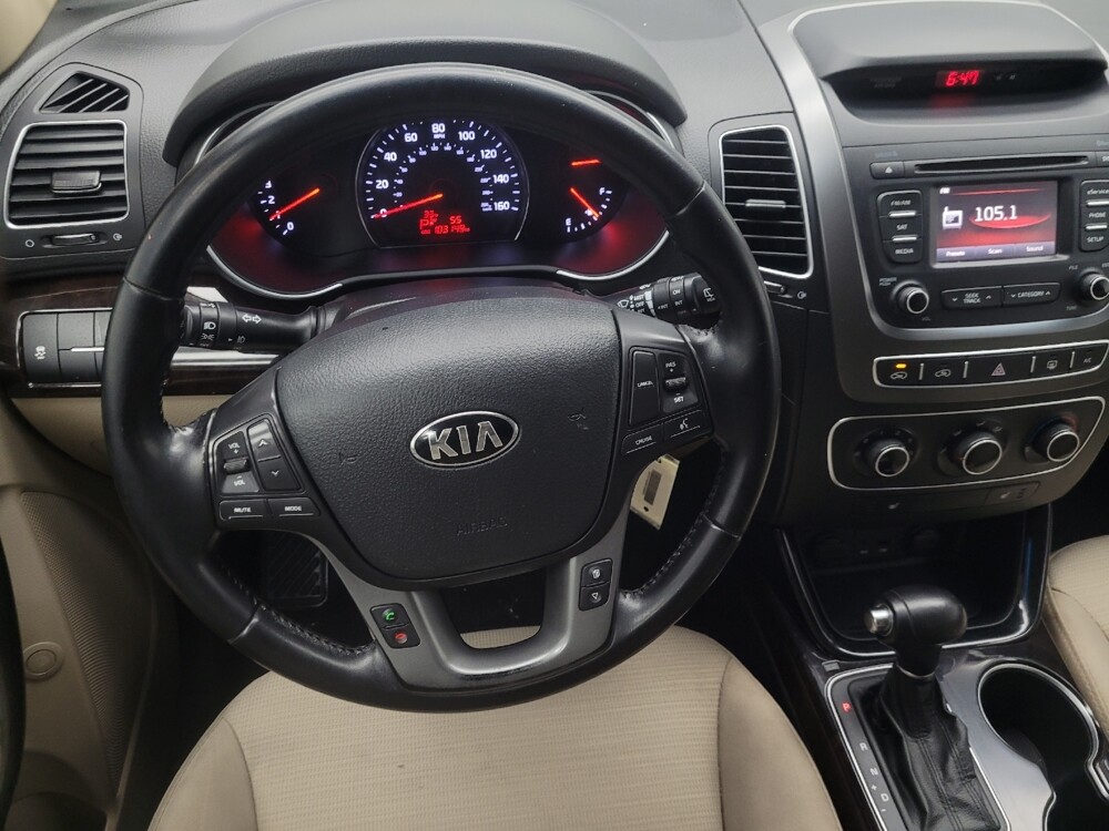 2015 Kia Sorento in Indianapolis, IN 46222 - 18082178 22