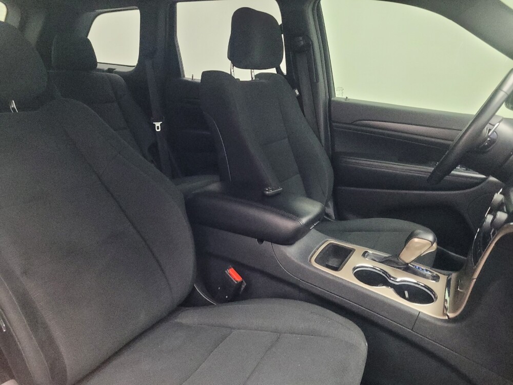 2016 Jeep Grand Cherokee in Stone Mountain, GA 30083 - 18082179 21