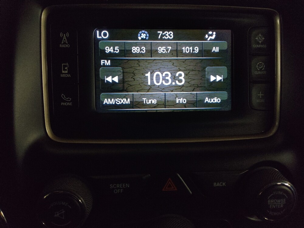 2016 Jeep Grand Cherokee in Stone Mountain, GA 30083 - 18082179 25