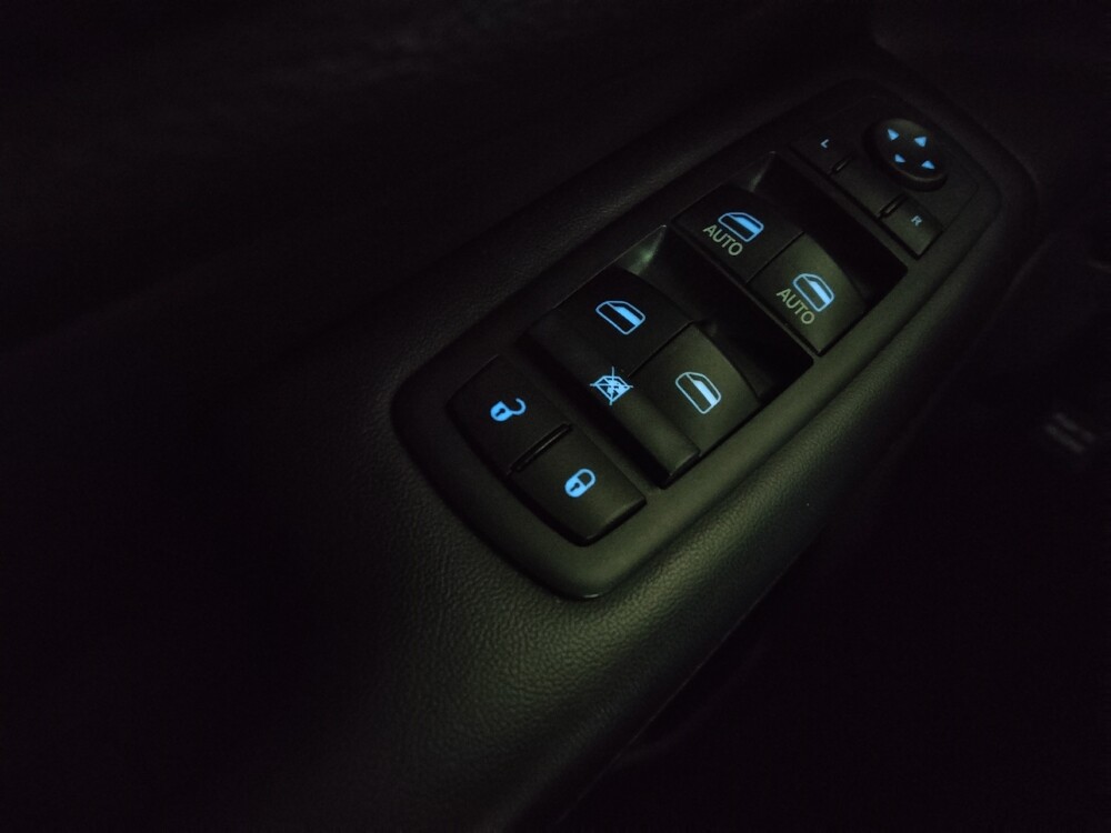 2016 Jeep Grand Cherokee in Stone Mountain, GA 30083 - 18082179 27