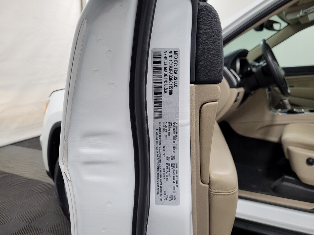 2022 Jeep Grand Cherokee in Pittsburgh, PA 15236 - 18082184 33