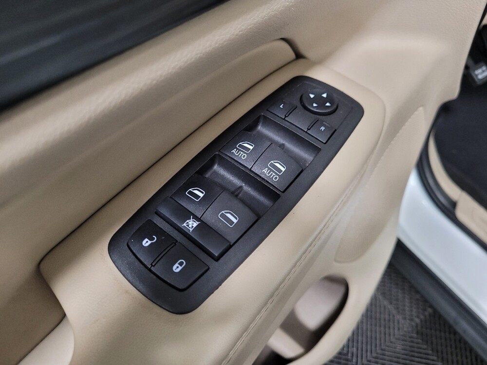 2022 Jeep Grand Cherokee in Pittsburgh, PA 15236 - 18082184 27