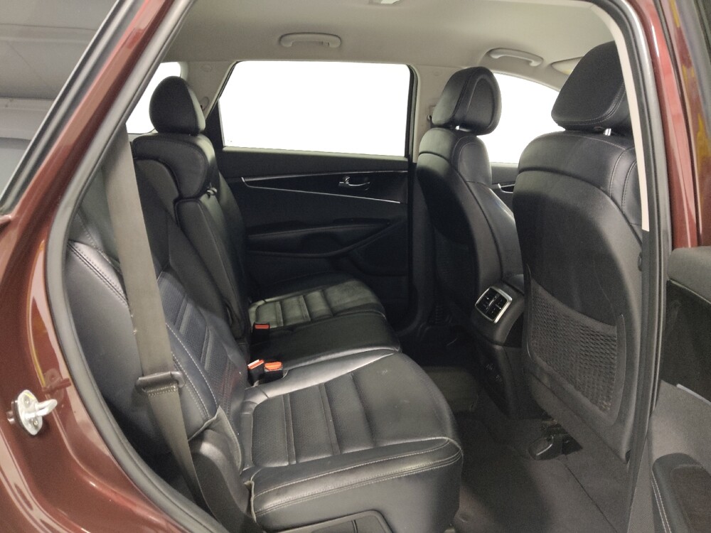 2016 Kia Sorento in Columbus, OH 43231 - 18082189 19