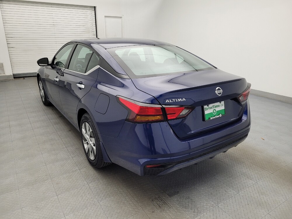 2022 Nissan Altima in Greensboro, NC 27407 - 18082200 5