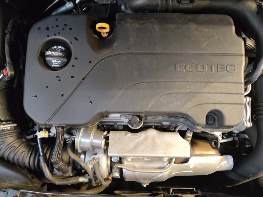 2019 Chevrolet Cruze in Columbia, SC 29210 - 18082204 30