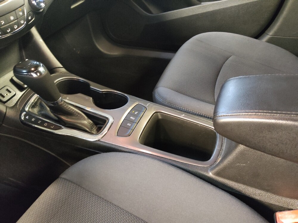 2019 Chevrolet Cruze in Columbia, SC 29210 - 18082204 26