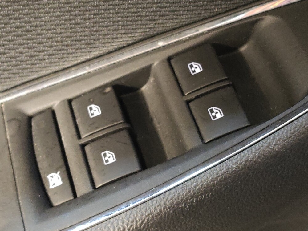 2019 Chevrolet Cruze in Columbia, SC 29210 - 18082204 27