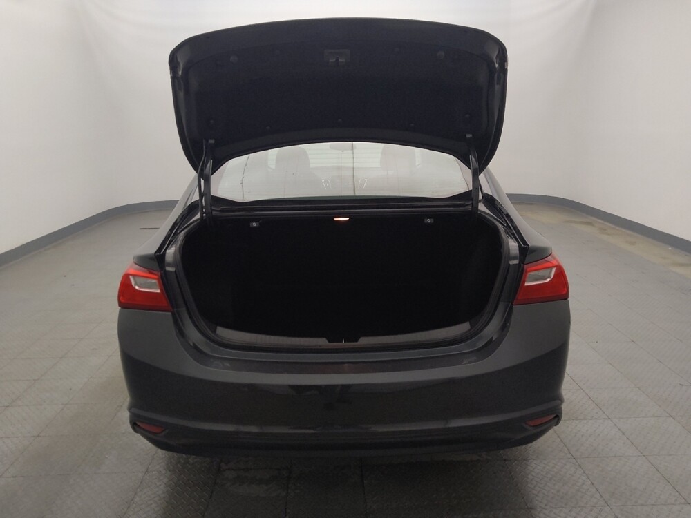 2018 Chevrolet Malibu in Houston, TX 77074 - 18082205 29