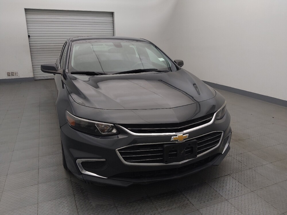 2018 Chevrolet Malibu in Houston, TX 77074 - 18082205 14