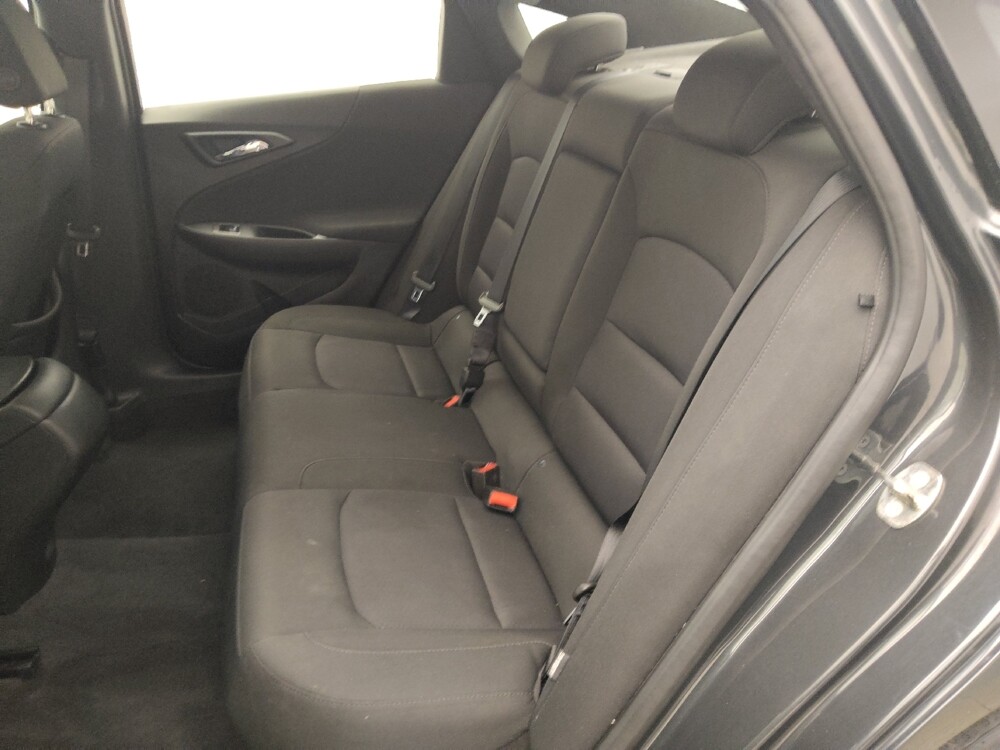 2018 Chevrolet Malibu in Houston, TX 77074 - 18082205 18