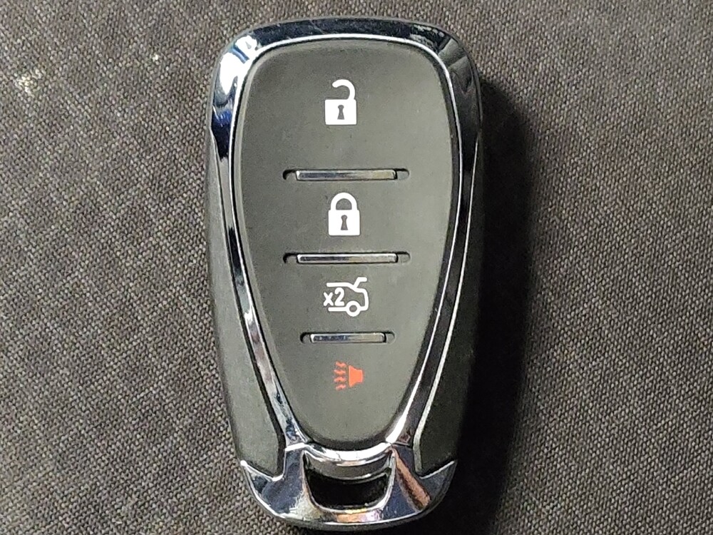 2018 Chevrolet Malibu in Houston, TX 77074 - 18082205 32