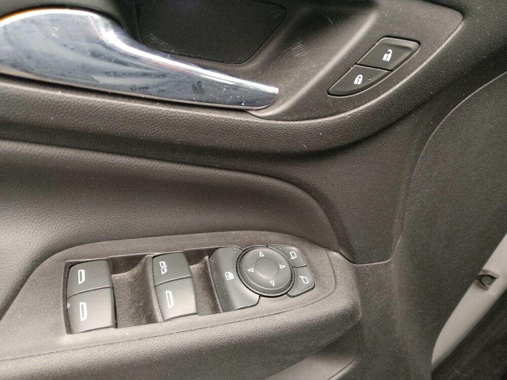 2019 Chevrolet Equinox in Taylor, MI 48180 - 18082225 27